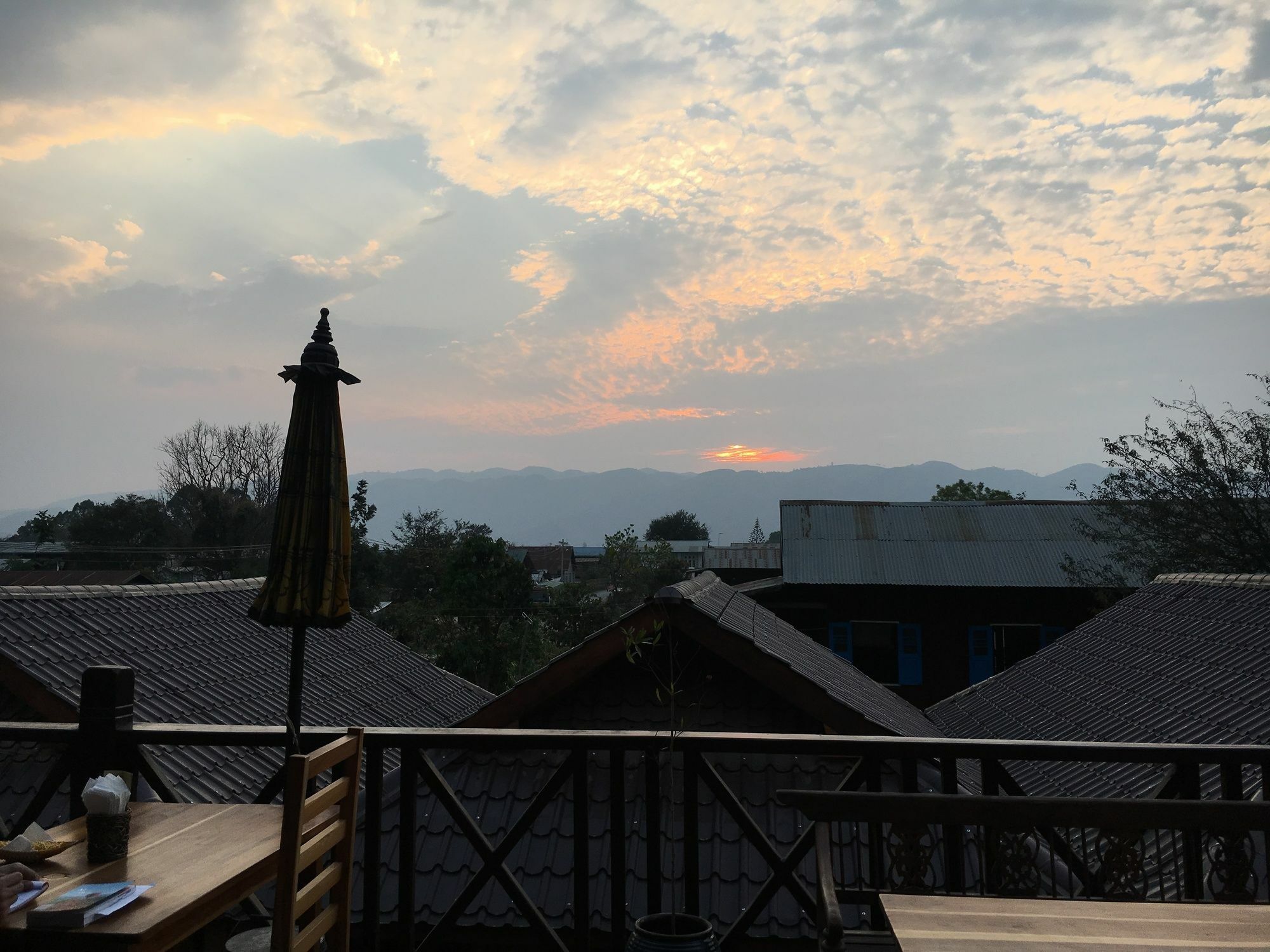 Inle Cottage Boutique Hotel Nyaungshwe Township Exterior photo